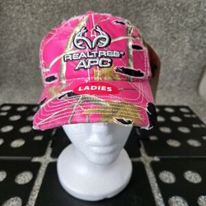 Realtree APC Women' Hat Ball Cap ONE SIZE Adjustable Distressed Ripped Pink Camo